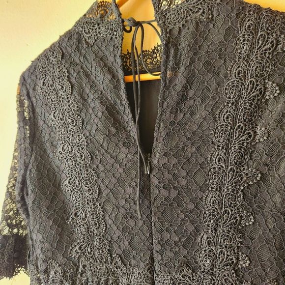 Etcetera Black Lace Dress size 4 - Picture 6 of 6
